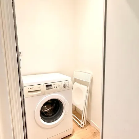 Hyper Centre 100m De La * Ajaccio (Corsica)