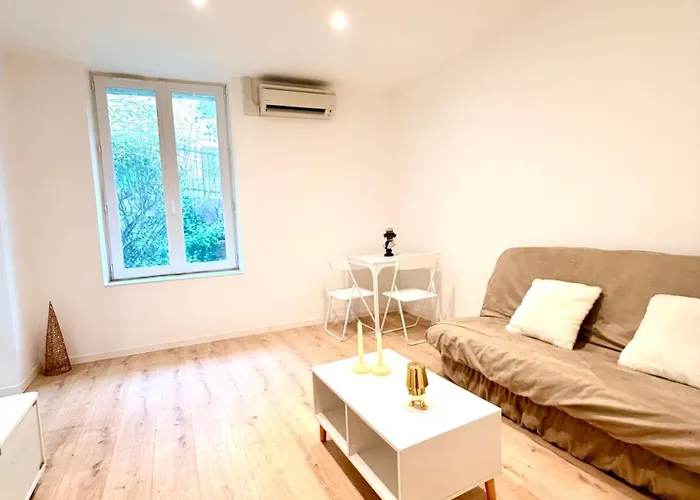 Hyper Centre 100m De La Ajaccio (Corsica)